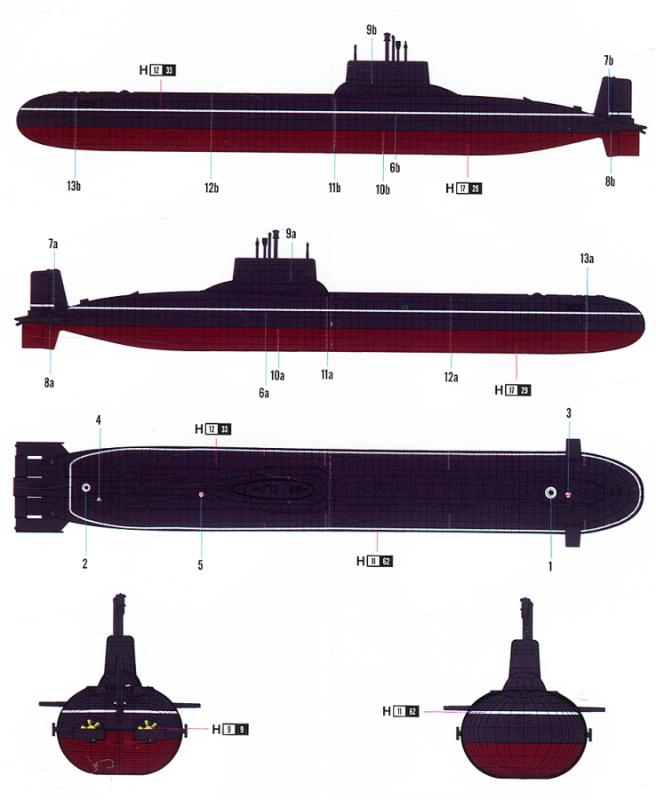 1:700 ロシア海軍タイフーン級潜水艦プラスチック組み立て - Model Kit Yacht のレビューと価格
